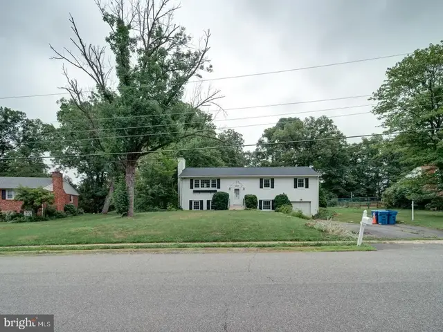 4837 Randolph Dr, Annandale
