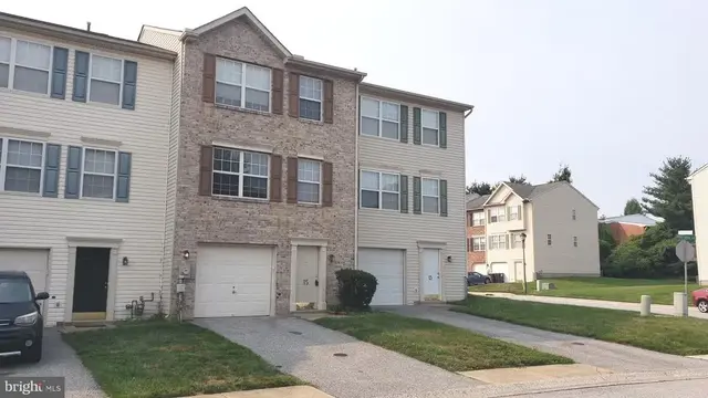 15 Saddle Ridge Ct, Wilmington