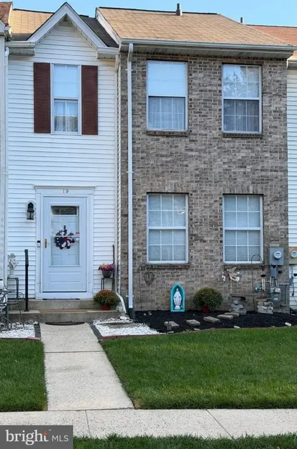 19 N Dunmoor, HAMILTON