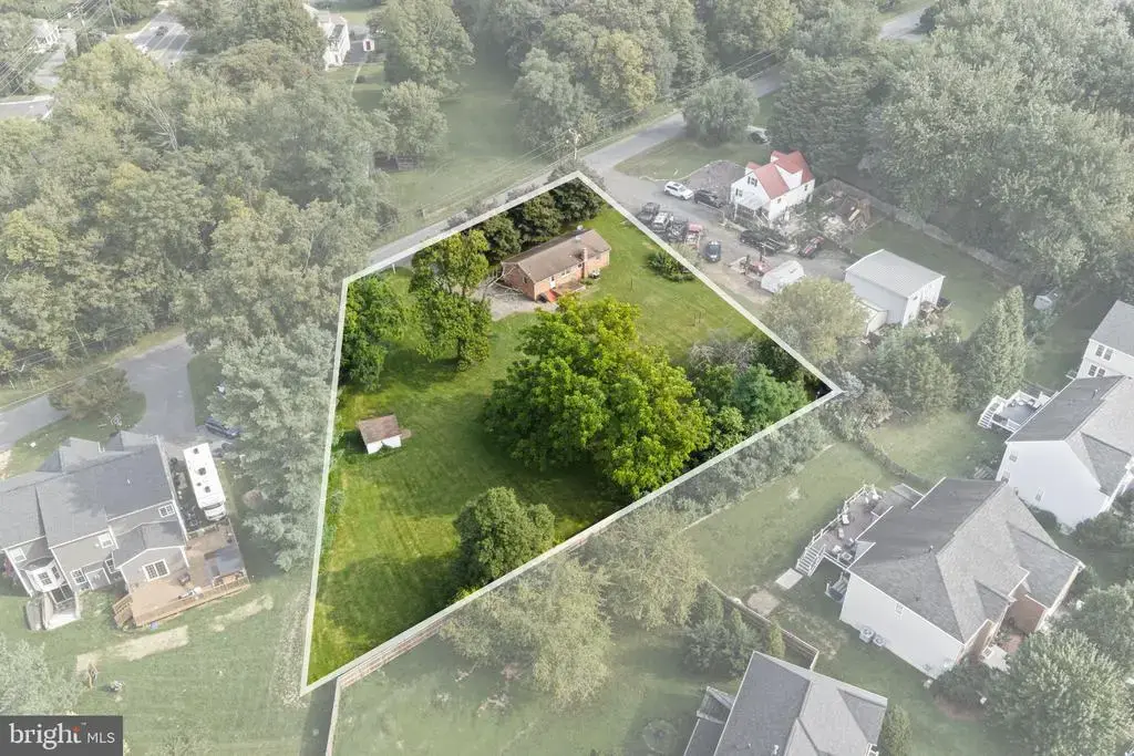 2 Quarter Branch Rd, LOVETTSVILLE
