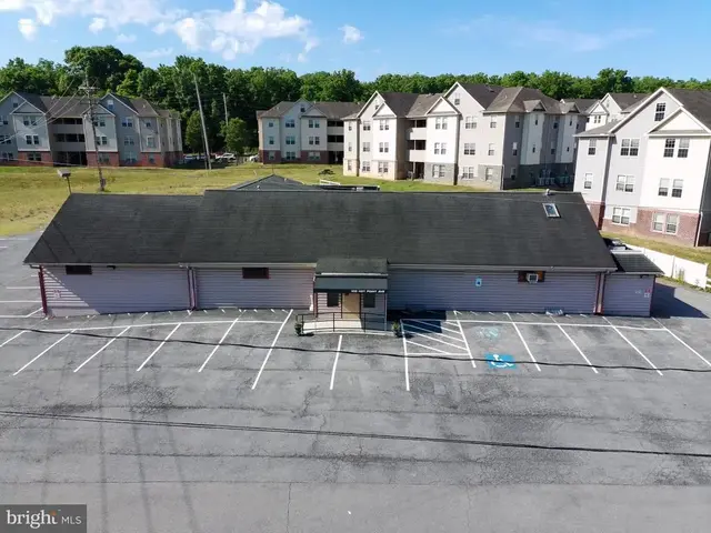 100 Hot Point Ave, Shippensburg