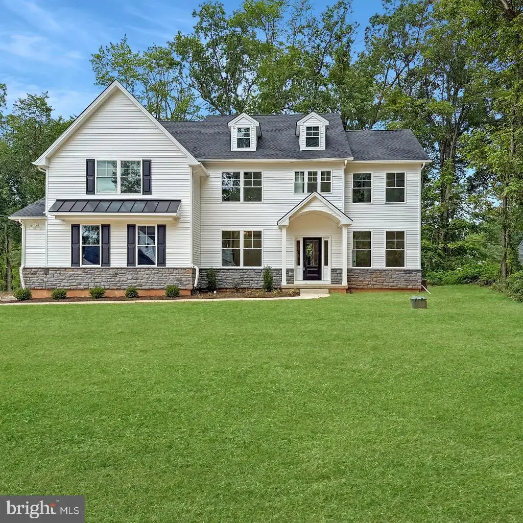 1823 N Line St, HATFIELD