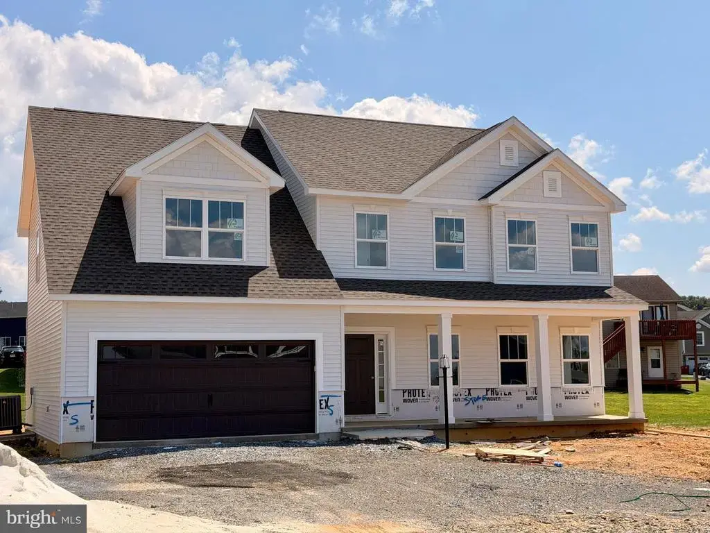 411 E. Clarissa Dr, SHIPPENSBURG