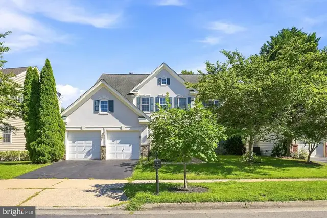 43725 Red House Dr, Leesburg