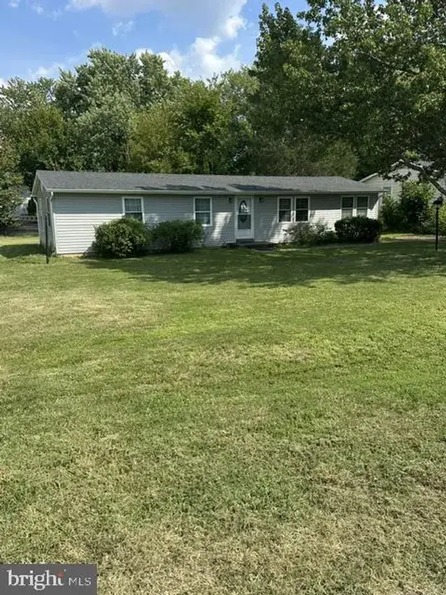 209 Oakridge Dr, Stafford