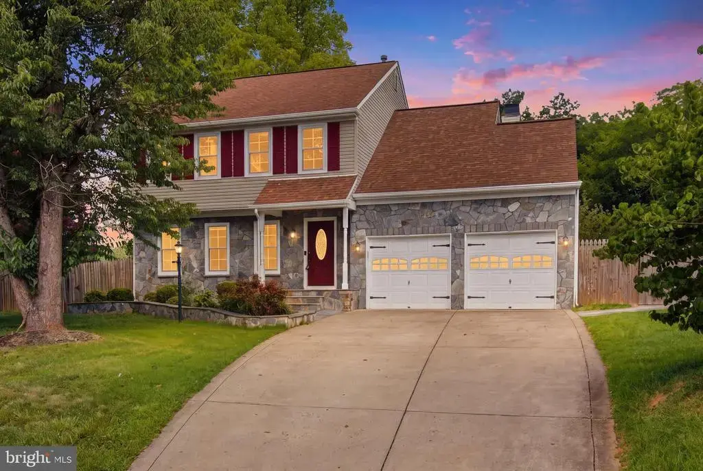 8209 Sunset Dr, MANASSAS