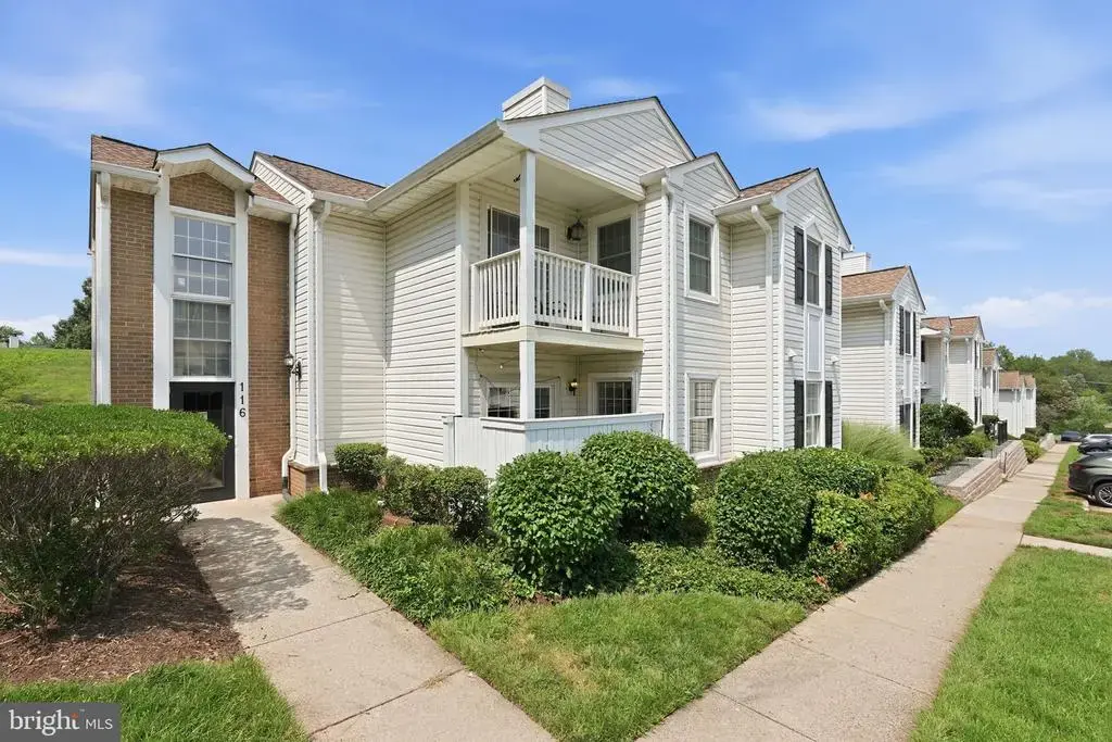 116 Westwick Ct #1, STERLING