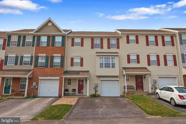 180 Country Ridge Dr, Red Lion