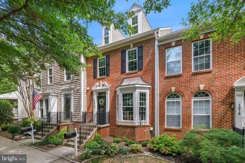 1010 Main St, GAITHERSBURG
