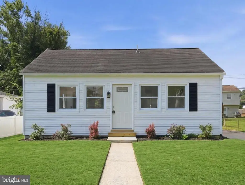 3 Compression Ct, MIDDLE RIVER