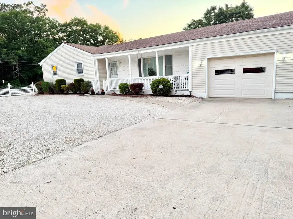 104 Nautilus Dr, MANAHAWKIN