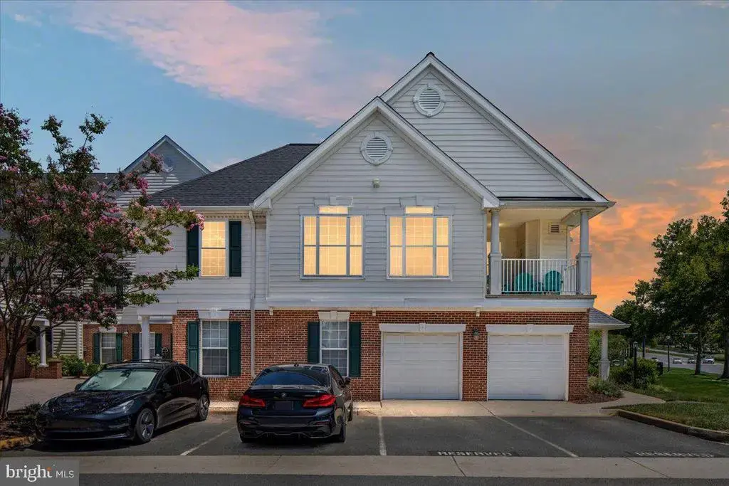 43134 Watercrest Sq #205, CHANTILLY
