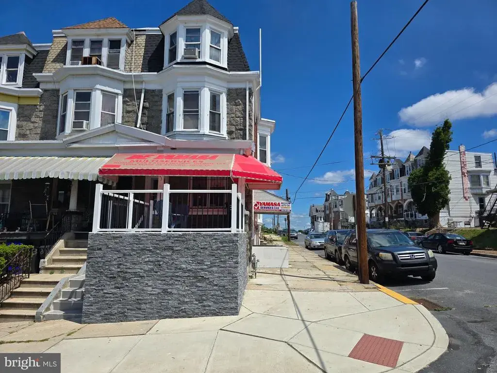 301 W Douglass St, READING