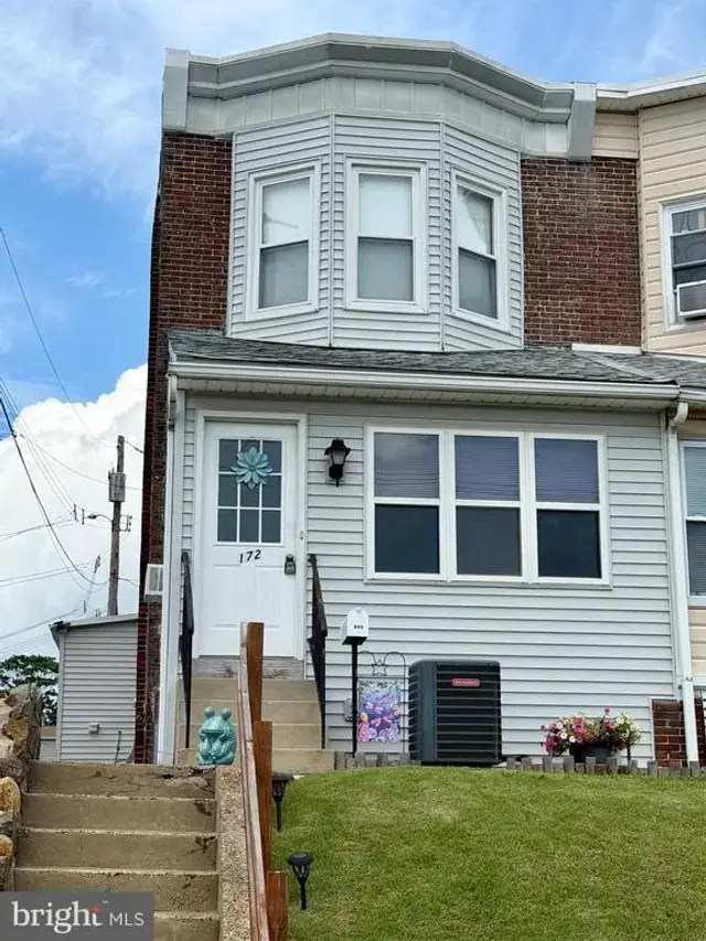 172 W Ridge, Linwood