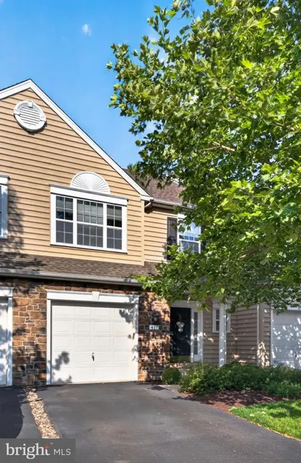 417 Oxford Ln, CHALFONT