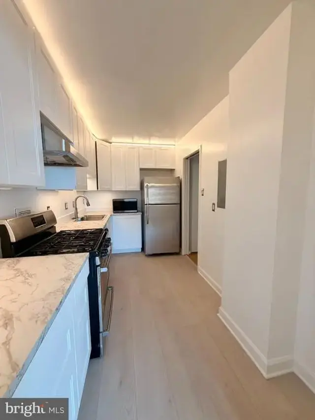 4515 Willard Ave #2319s, Chevy Chase