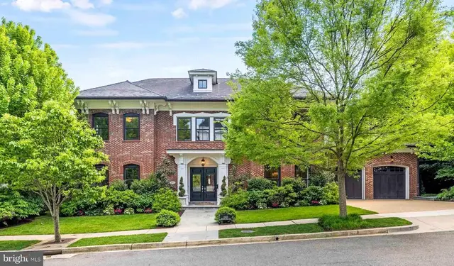 4410 Meadow Rd Nw, Washington