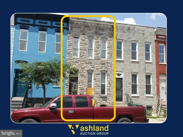 318 Pulaski St, Baltimore