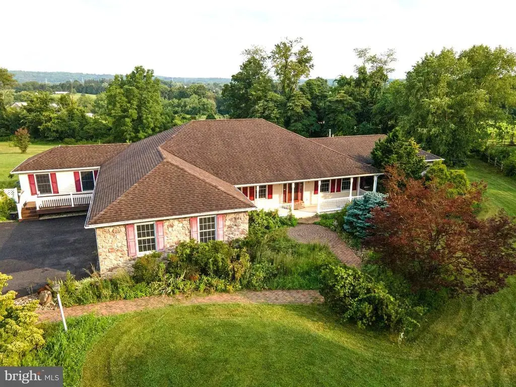 2202 High Meadow Rd, COOPERSBURG