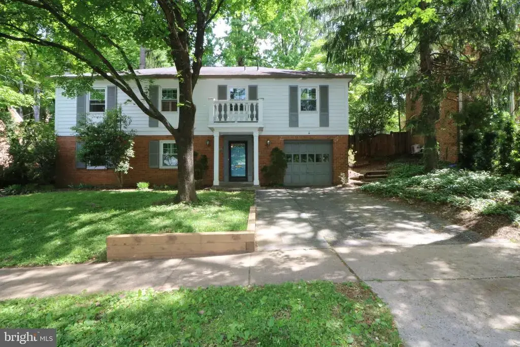 6703 Rannoch Rd, BETHESDA