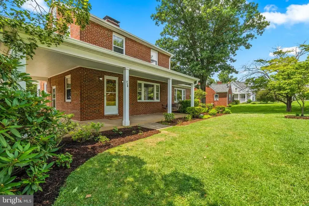718 E Main St, MIDDLETOWN