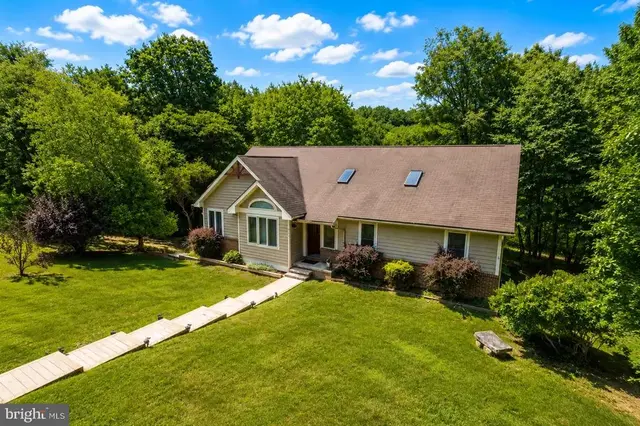365 Pinnacle Dr, Swanton