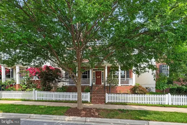 22780 Sweetspire Dr, Clarksburg