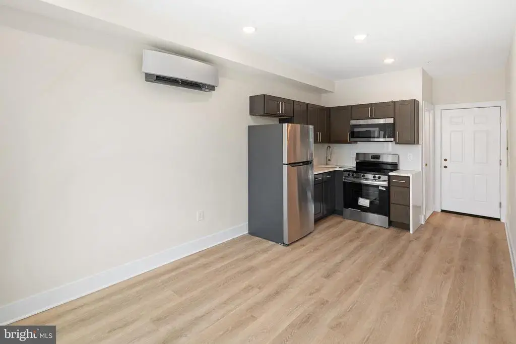 5217-1/2 Warren St #2, PHILADELPHIA