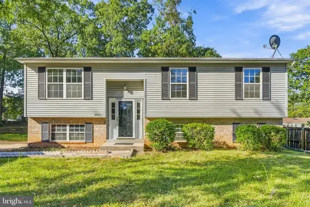 4004 Hobart Ct, Springdale