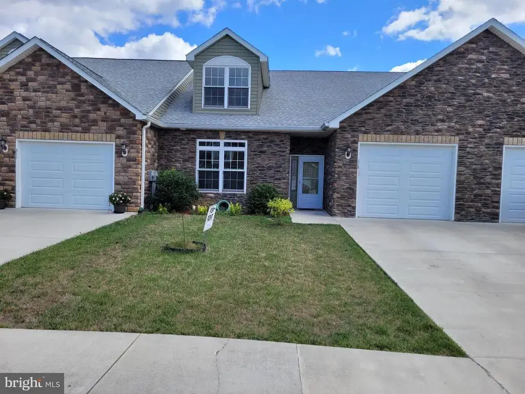 315 Baltusrol Dr, CHARLES TOWN