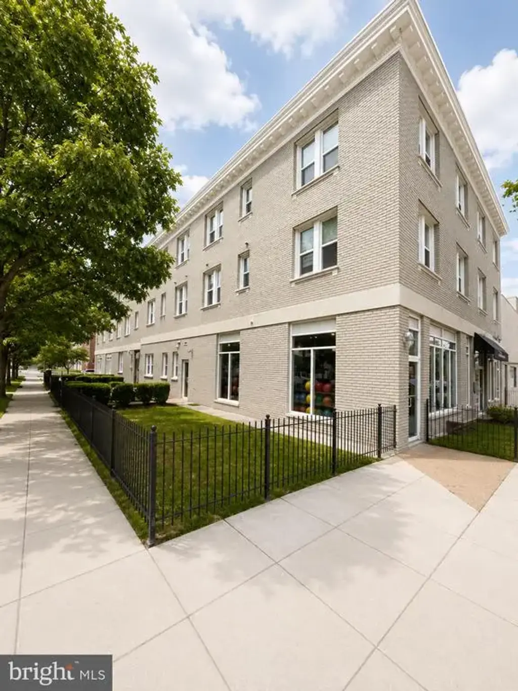 1352 Longfellow St Nw #206, WASHINGTON