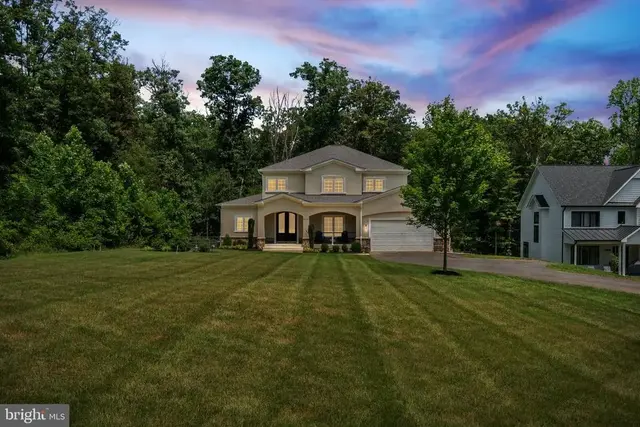 11434 Park Dr, Fairfax