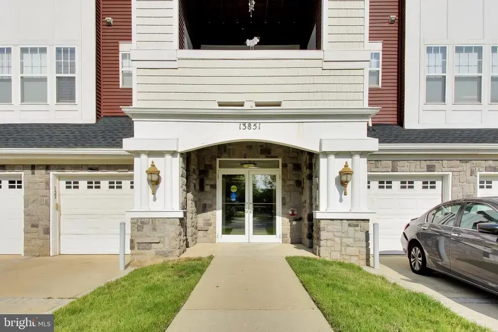 13851 Belle Chasse Blvd #213, LAUREL