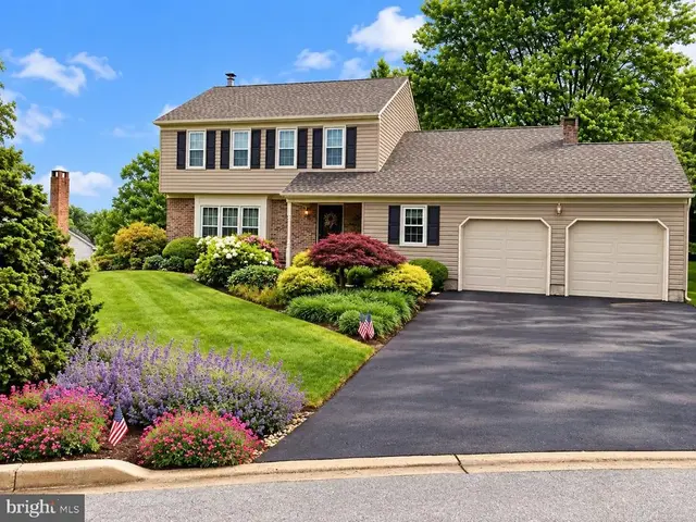 3 Stone Brook Cir, Hockessin