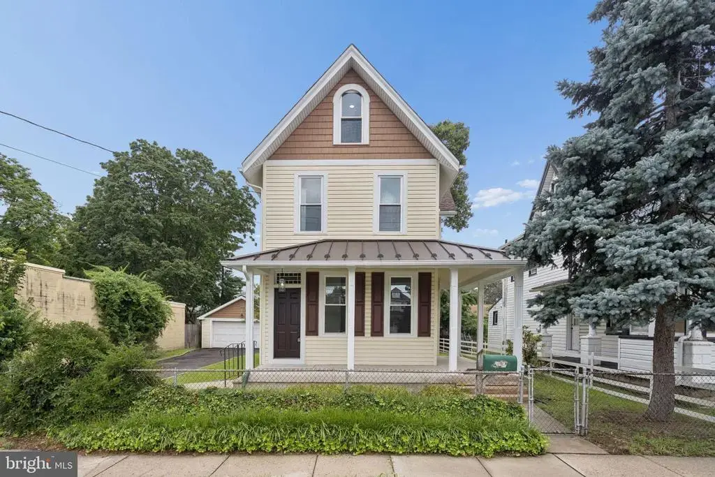 423 W Broad St, PALMYRA