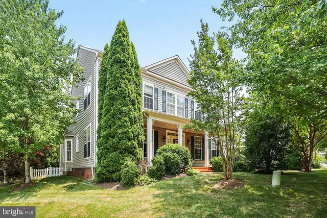 21565 Center Point Cir, Ashburn