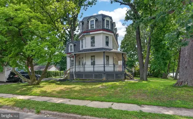 900 Andrews Ave, Darby