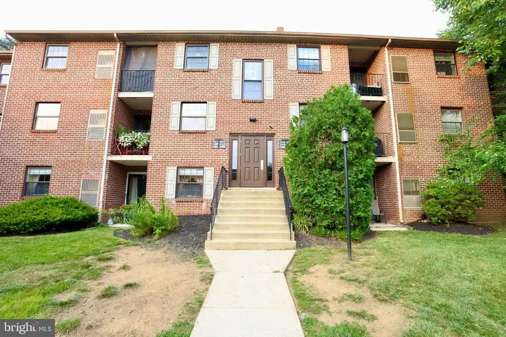 2407 Pond View Dr #2407, WEST CHESTER