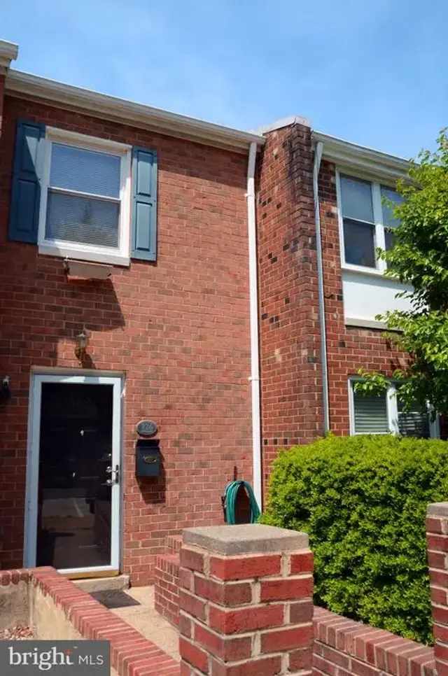 226 Stevenson Sq S, Alexandria
