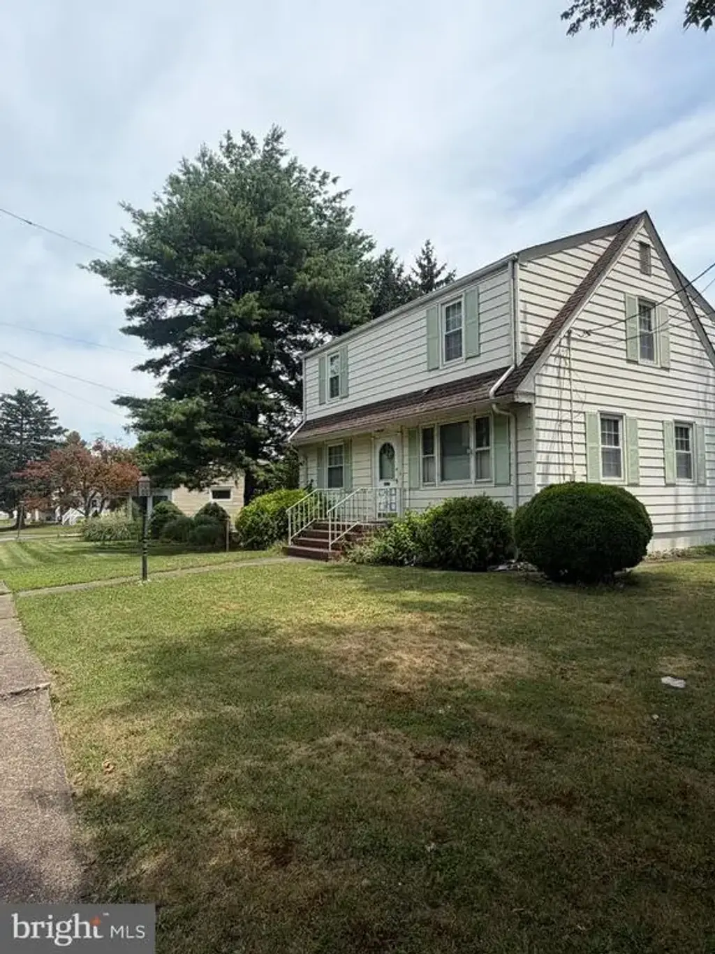 3102 Nottingham Way, HAMILTON
