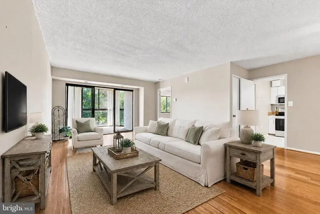 15107 Interlachen Dr #2-415, SILVER SPRING