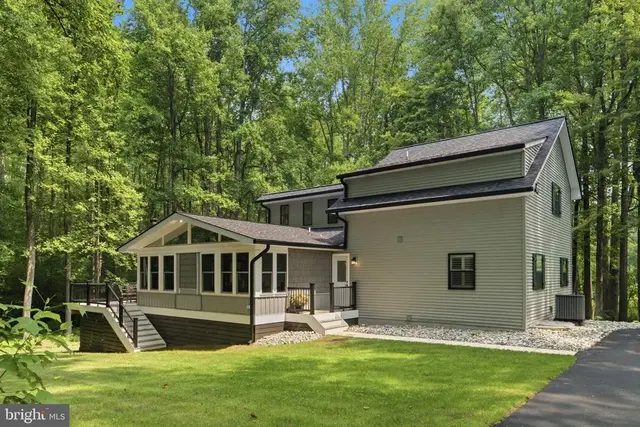 2450 Symphony Ln, Huntingtown