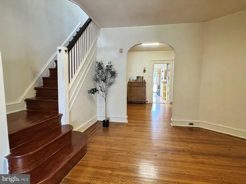 355 E Eleanor St, PHILADELPHIA