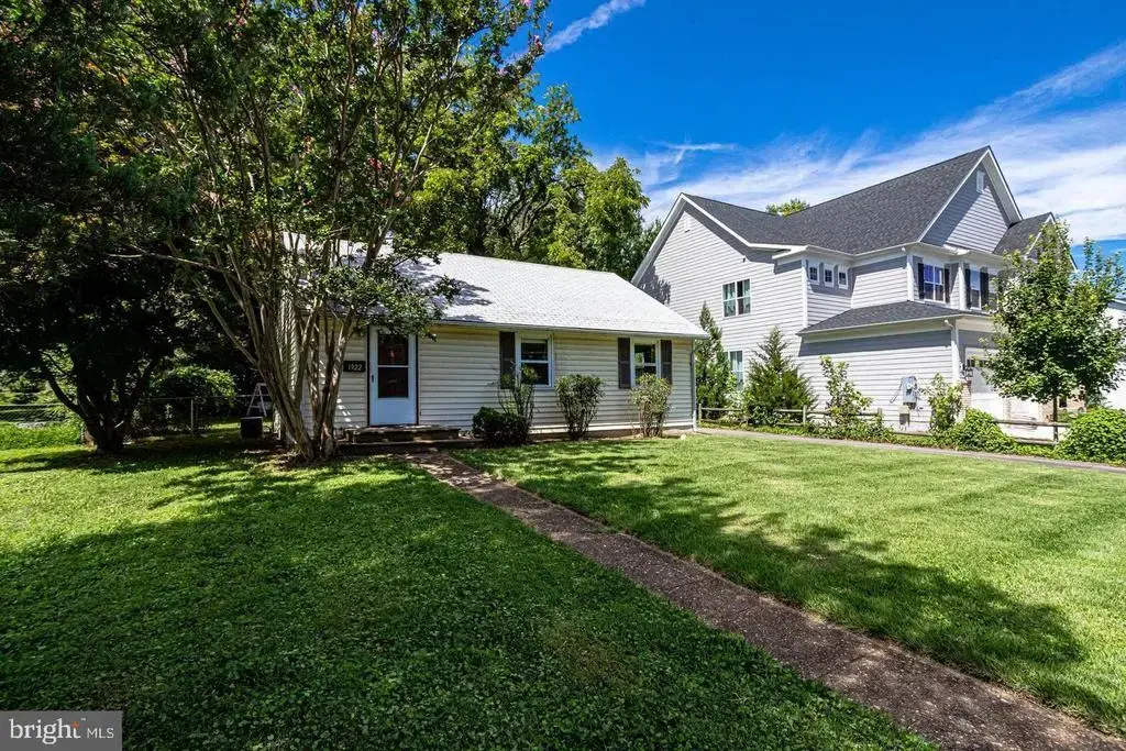1922 Anderson Rd, FALLS CHURCH