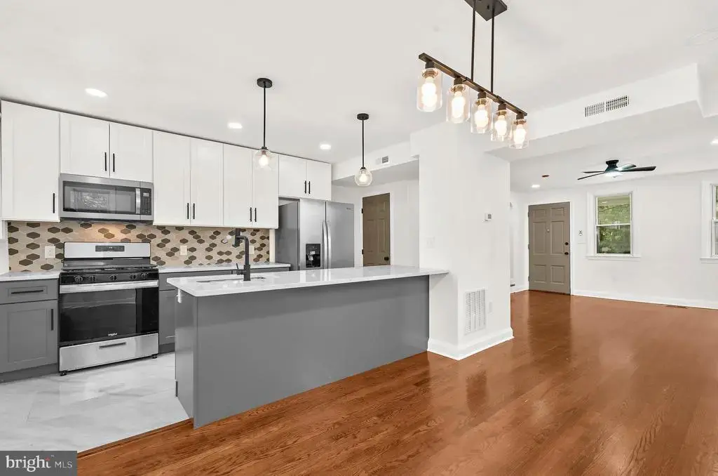 208 Burke Ave, BALTIMORE