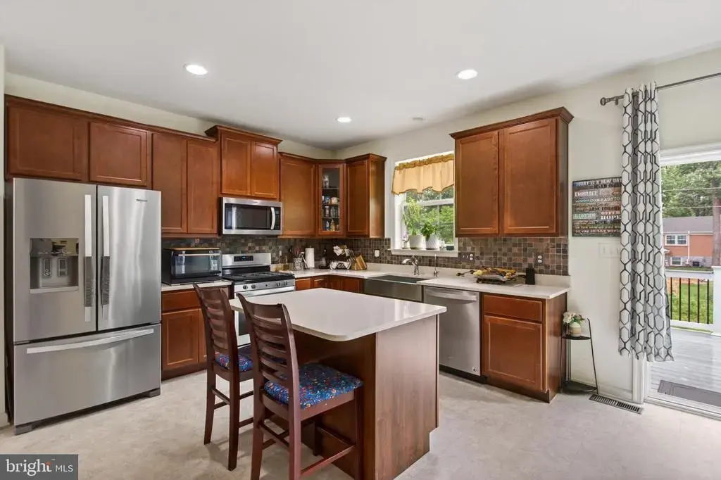 111 Sovereign Ct, WINCHESTER