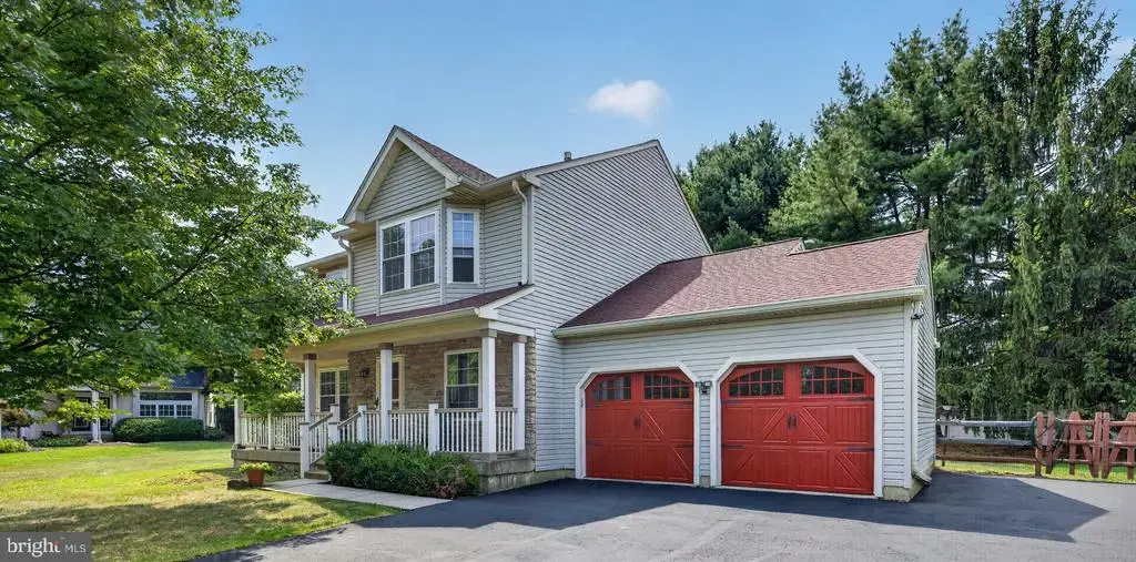 2270 Dogwood Ct, WARRINGTON