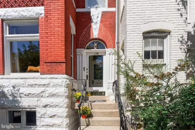138 D St Se, Washington