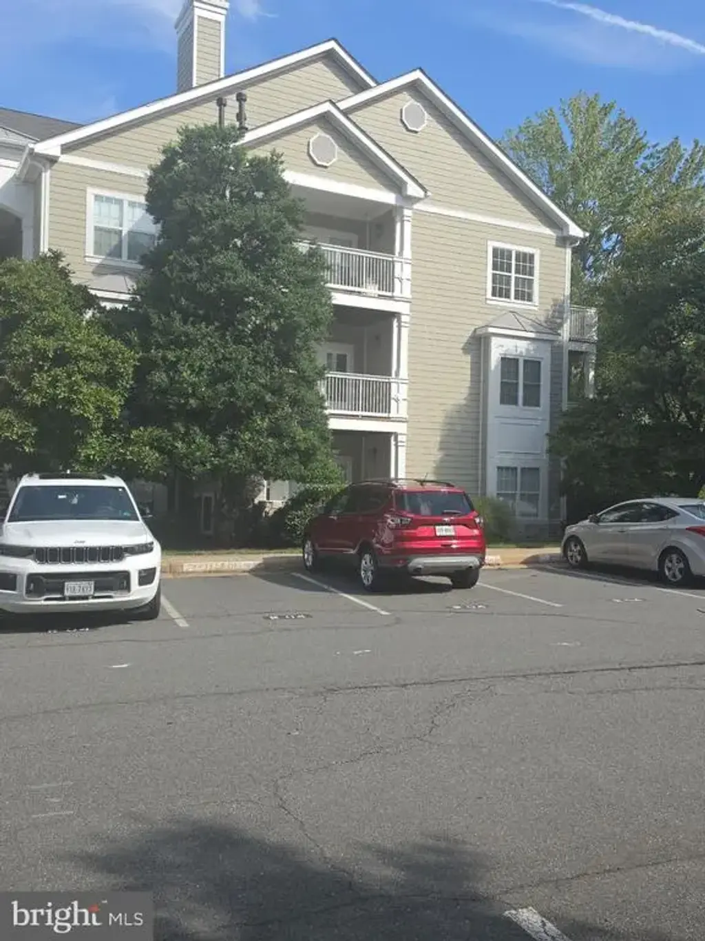 1704 Lake Shore Crest Dr #32, RESTON