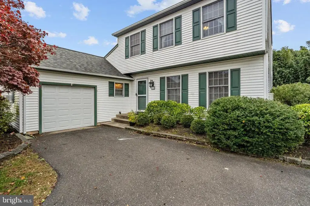 10 Orlando Drive, SICKLERVILLE
